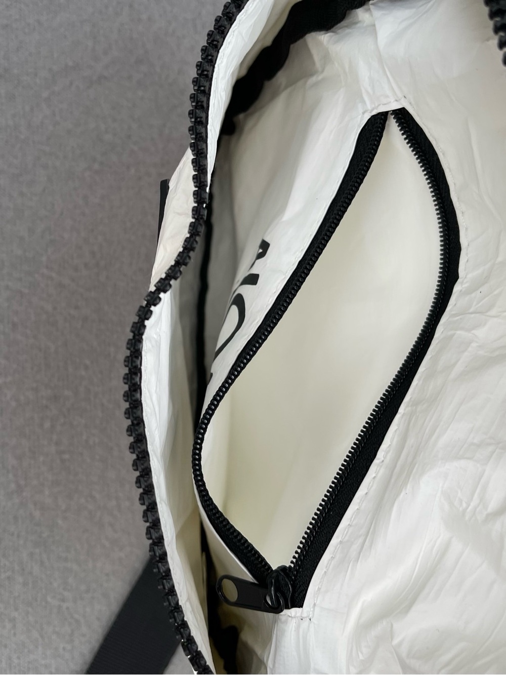 ALOHA Collection White Mini Hip Fanny Pack NWT Splash-Proof Durable Lightweight - Picture 13 of 16